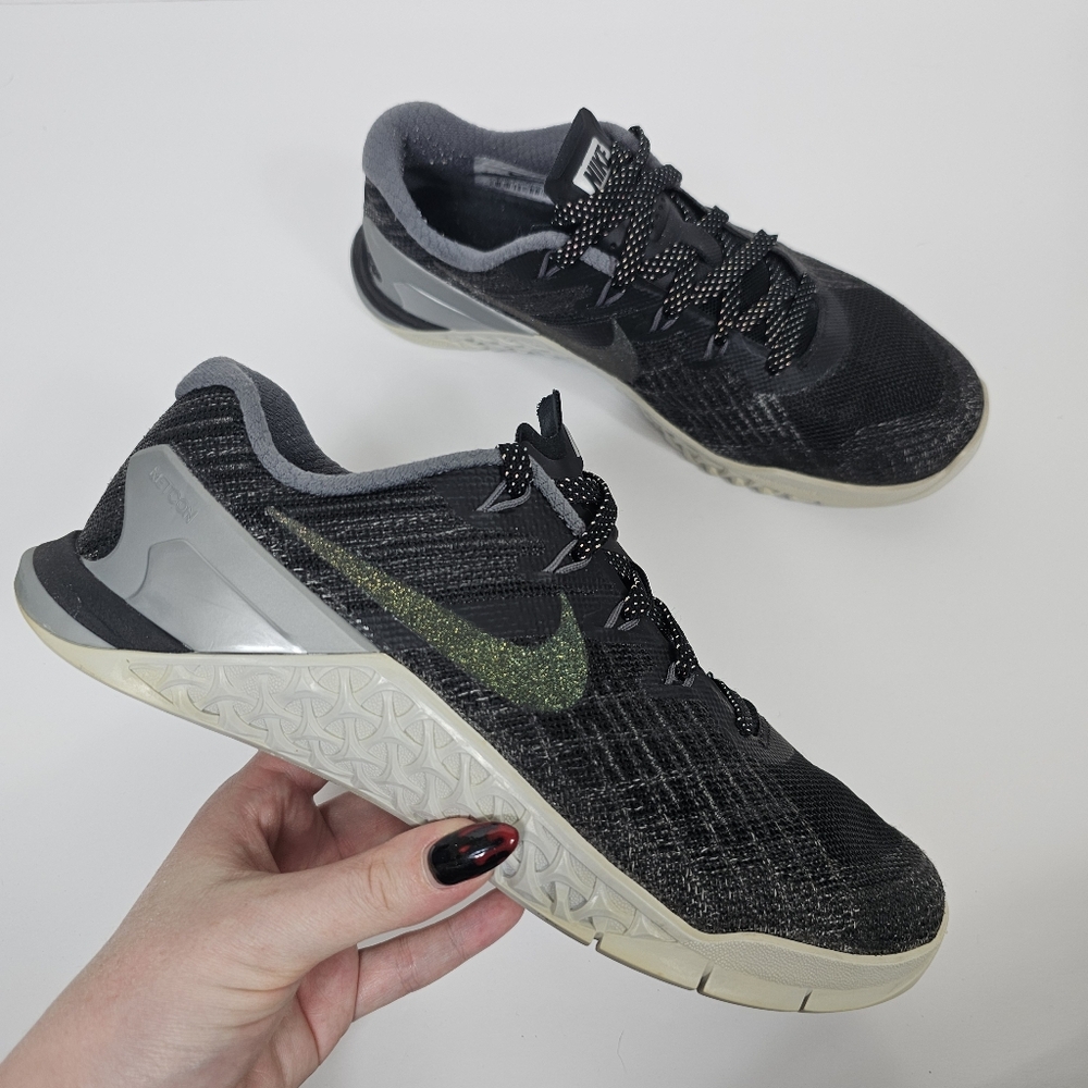 Nike Metcon 3 Cross Training Sneakers Black White Metallic Women's 6.5